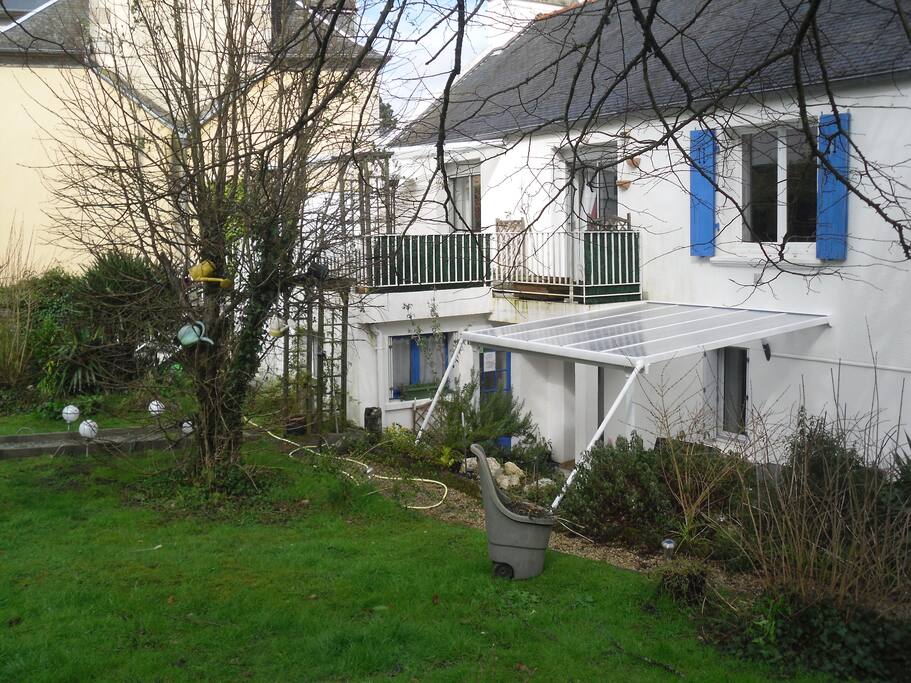 La Garance rdc & La Loob à l'étage Façade sud