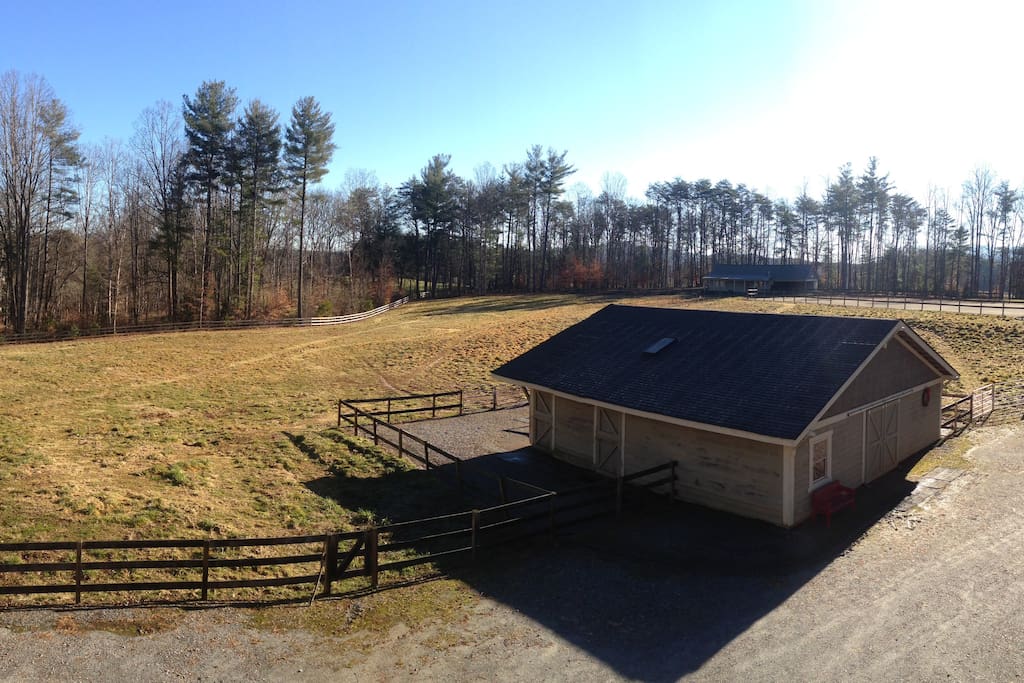 4 stall barn with pasture adjacent to guest house