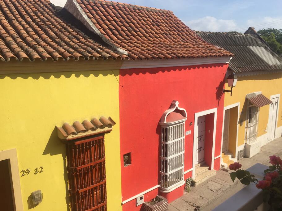 The colourful streets of Getsemani