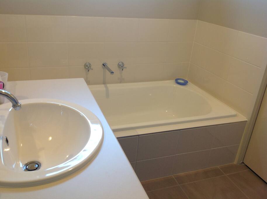 Modern bathroom
