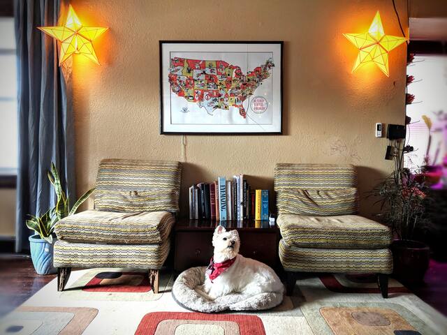 Straylight Room at Minty Manor