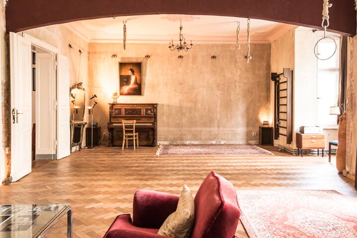 Enchanting 142m²(1530 ft²) Loft/Flat in F’Hain gallery image 2