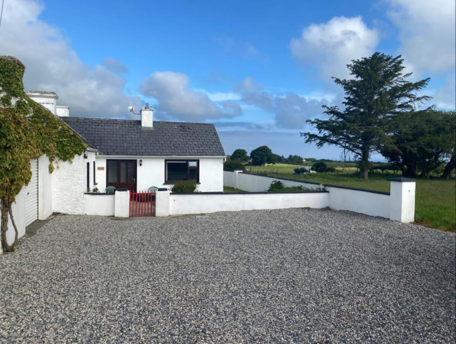 Pat's Cottage, Skreen