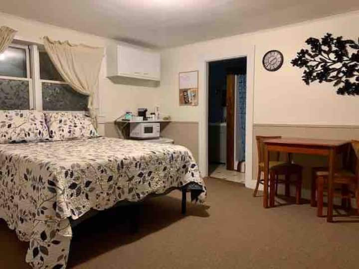 Single Room Suite near Downtown Wilton UNIT2 Apartments for Rent
