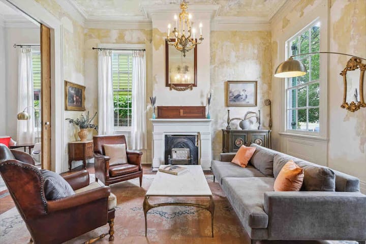 Gorgeous Marigny Retreat