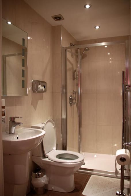 Shower & Toilet