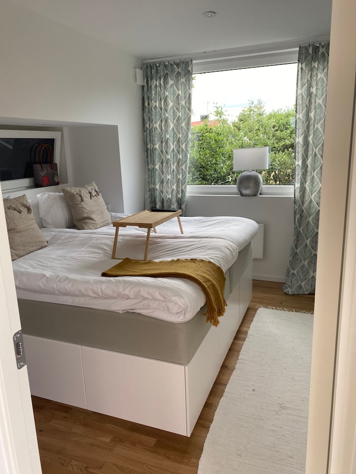 Slika snimljena od hodnika do spavaćih soba 