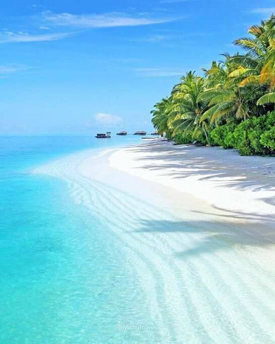 Beach two minutes away!