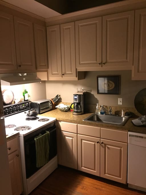 Full kitchen