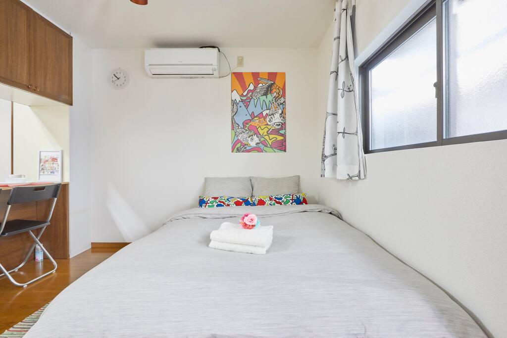 Cozy 1.4m double bed