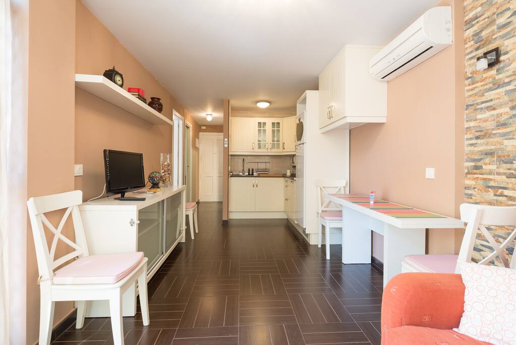 Salón-cocina.