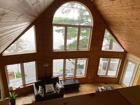 Bambi's Lakeside Cottage - Haliburton County