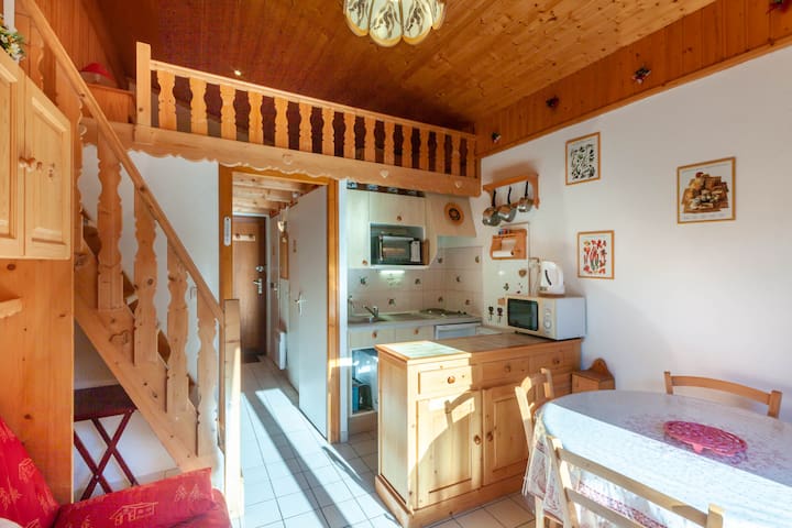 Beautiful Studio Apartment with French Charm.