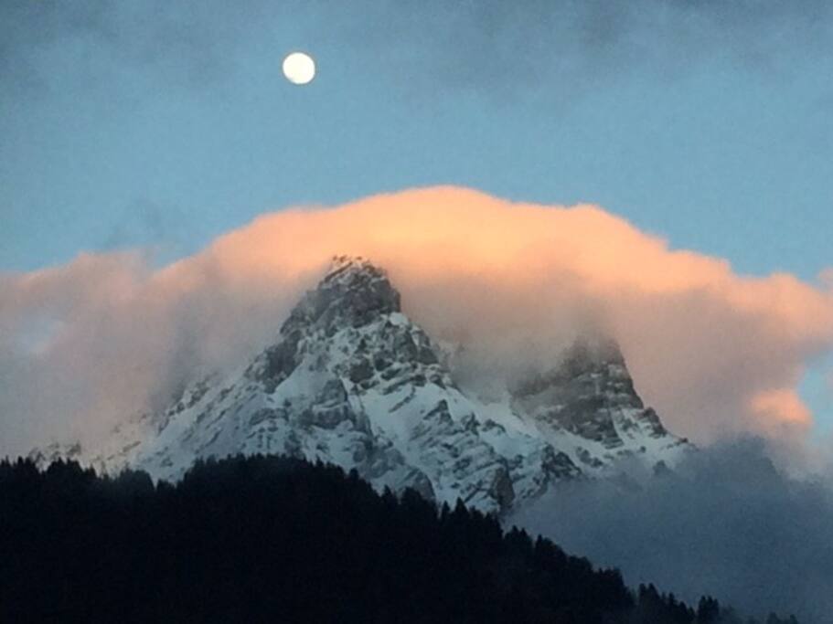 Vue du balcon- les Muverans