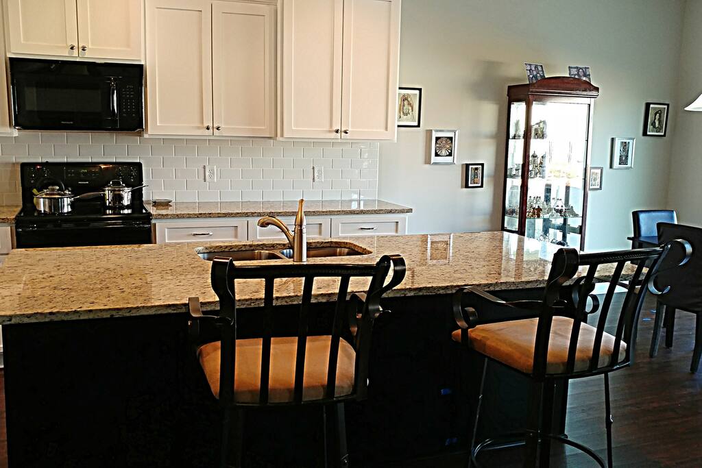 Spacious Kitchen and Dinning Area