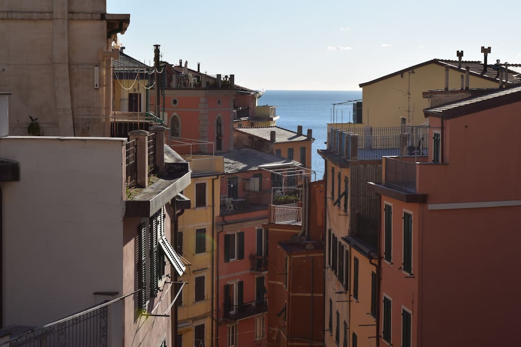 vista dalla finestra della camera da letto
