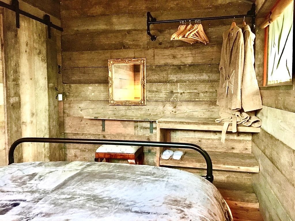 ห้องนอน - สวนกวาง Wootten & Safari Lodges, Crediton, Devon