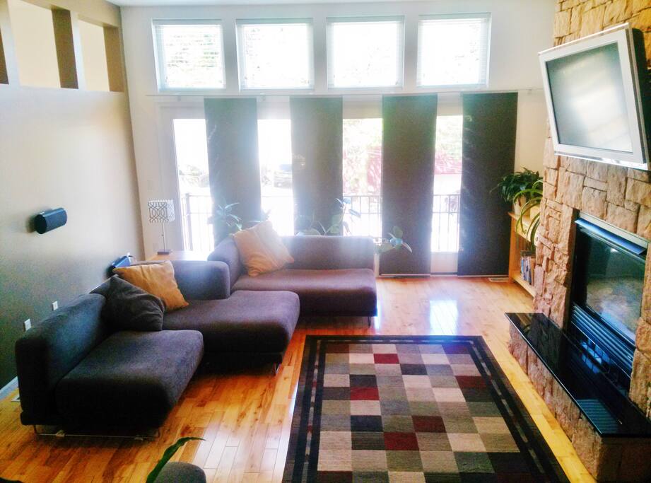 1949 Living Room & Fireplace