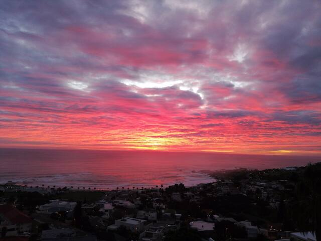 PENTHOUSE IN CAMPS BAY WITH FANTASTIC VIEW