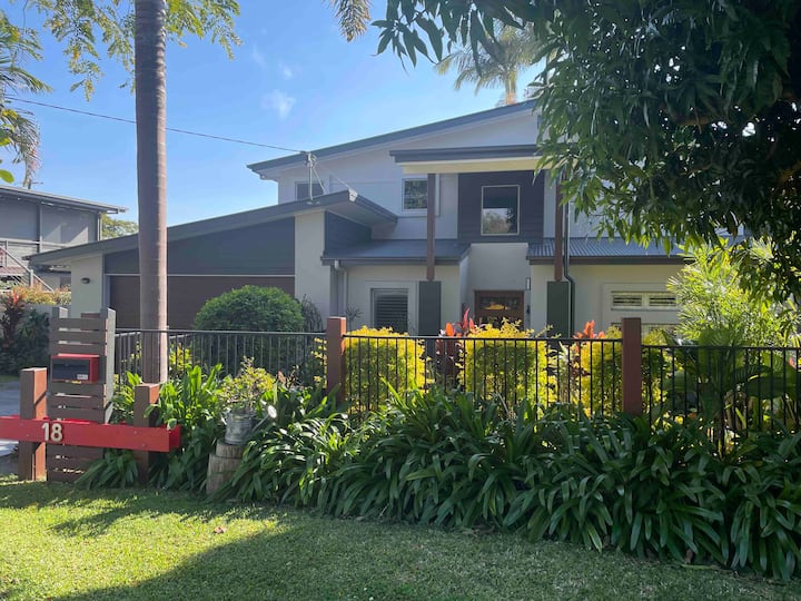 Beautiful Buderim Garden Houses for Rent in Buderim, Queensland