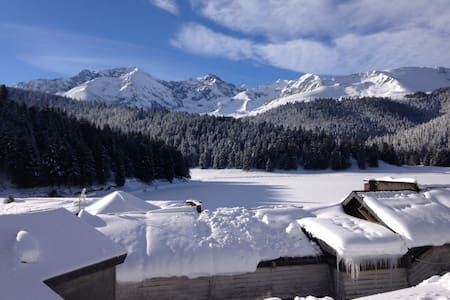 Lac De Payolle Holiday Rentals Homes Arreau France Airbnb