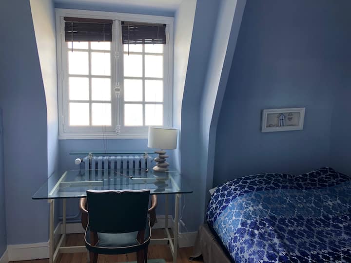 2º piso - Habitación doble n°2, cama de 140, vistas al mar