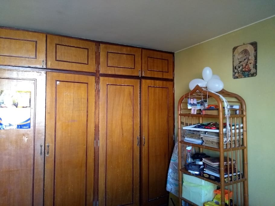 Closet en habitación.