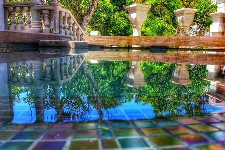 Villa with Roof Top Plunge Pool and Sky Garden