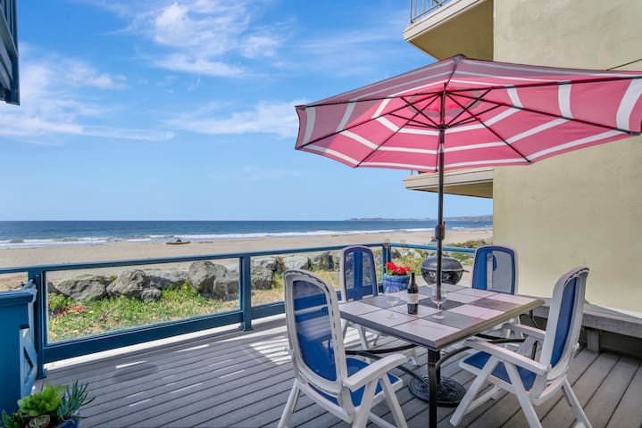 Charming Beach Front Home on the Island