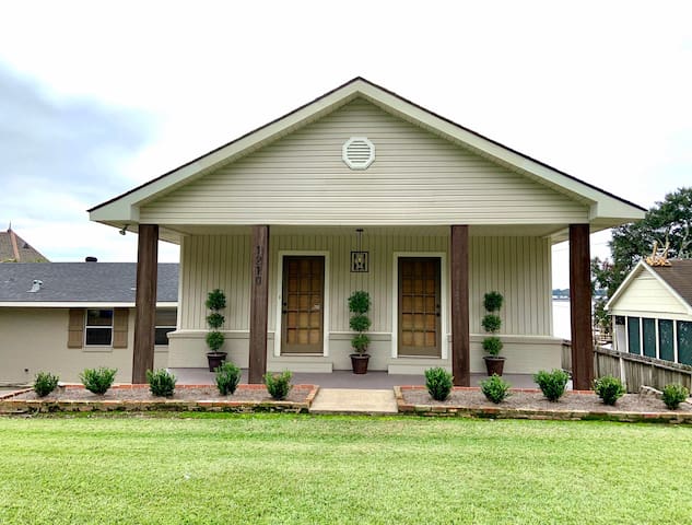 The Pour House at False River