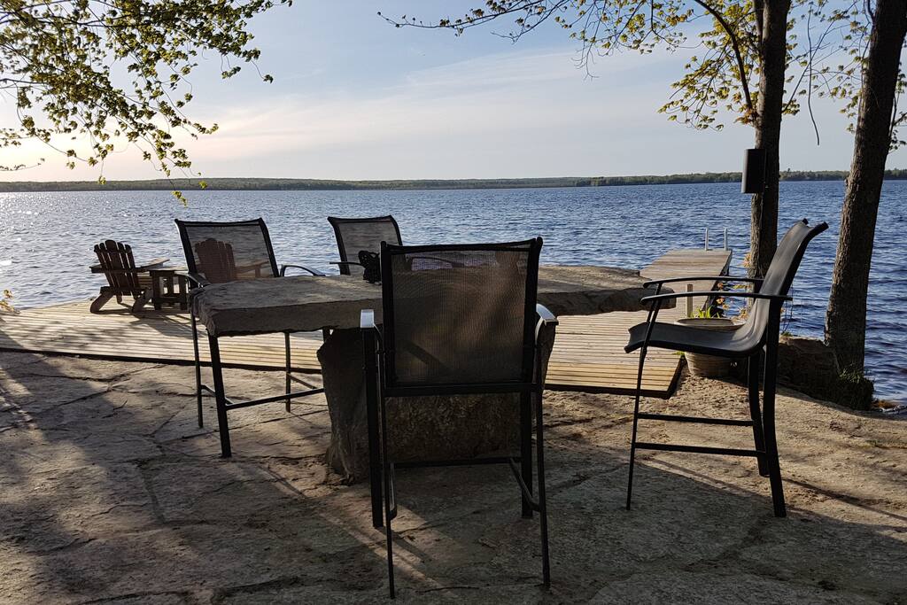 Round Lake Retreat Cottages for Rent in Havelock, Ontario, Canada