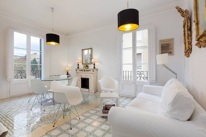 Lucky Sagrada Familia****4 Bedrooms**** Best views gallery image 3