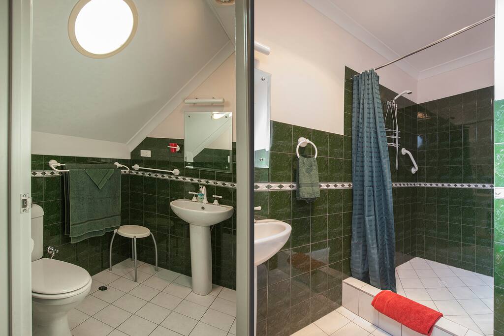 Ensuite Bathroom