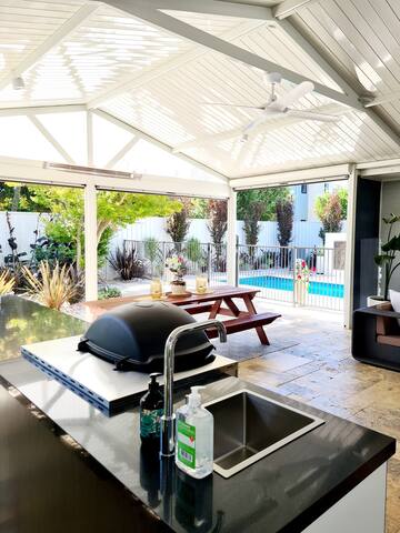 Viña del Mar – Heated pool in the centre of town! gallery image 3