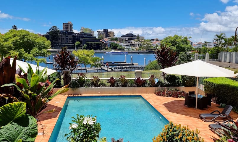 Riverfront home near the Story Bridge