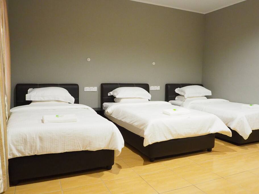 3 bed with private bathhroom