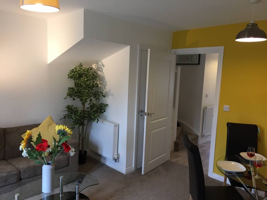 Lounge with Dining Area
