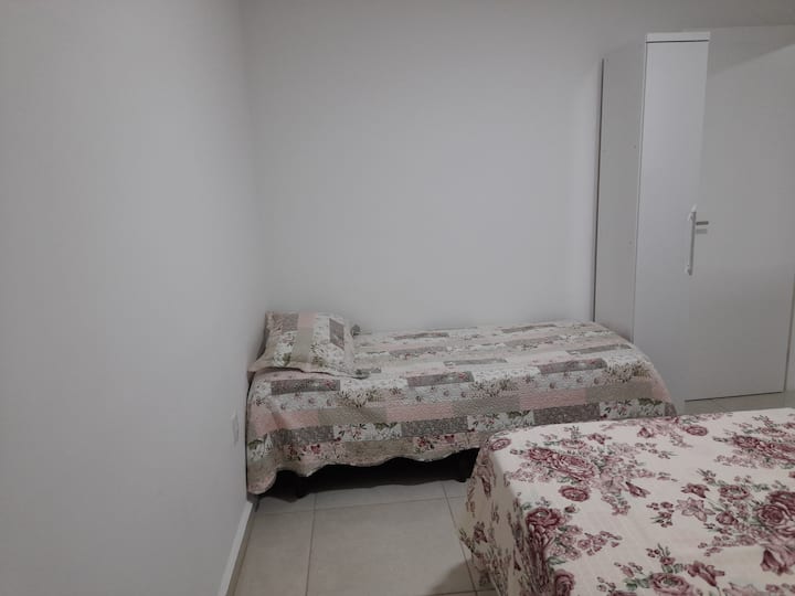 Krevat tek dhe dopio.