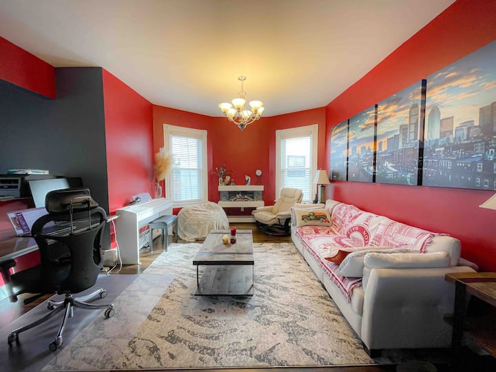 Master Bedroom & Bath Close To Subway And Downtown - Quincy, MA