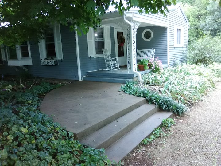 Closest stay to Mammoth Cave on Airbnb. Houses for Rent in Park City