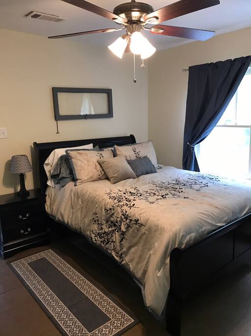 Queen size bed