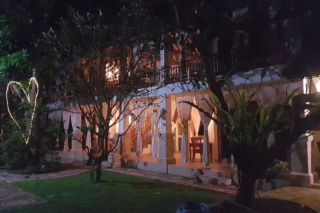 Abendstimmung in der Villa Marakuya