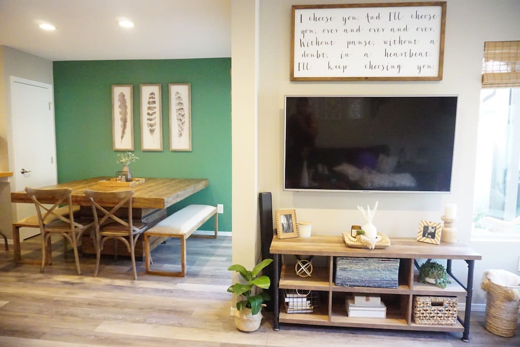Airbnb Quaint Farmhouse Getaway - Entire Place (Condo)