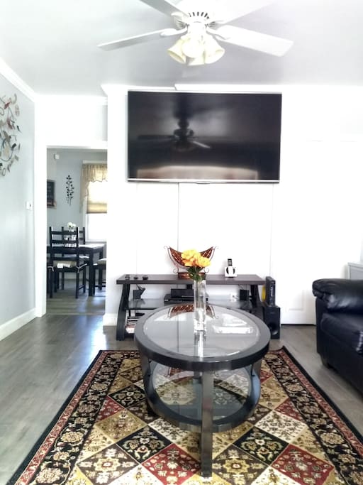 Living Room 70" Smart Tv