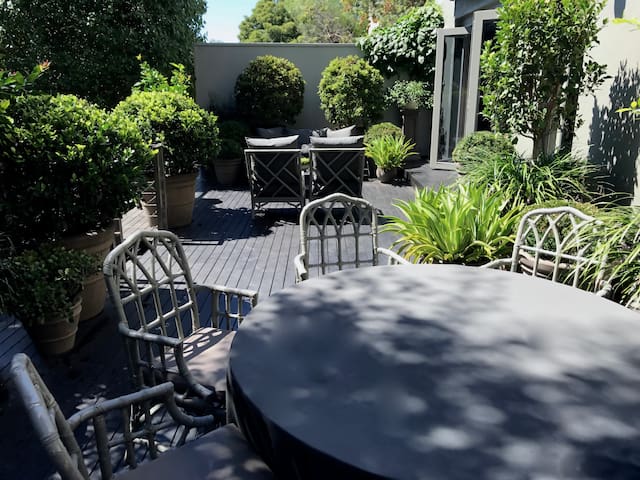 SOUTH YARRA – The Residence – Domain