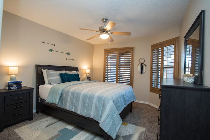 2. spavaća soba - bračni krevet (širine 150-179 cm)