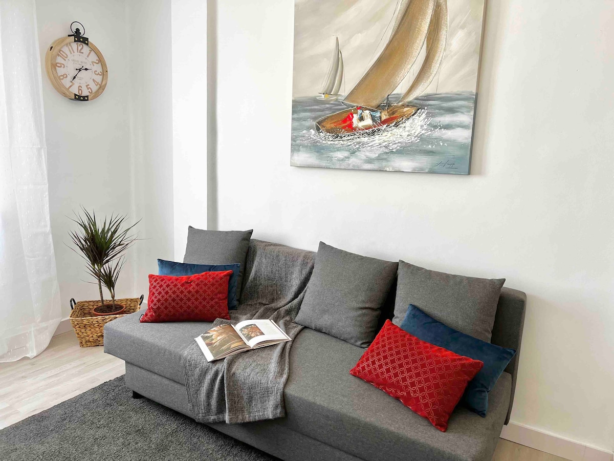 Popular Airbnb listing: Apartment next to BIOPARC in L'olivereta