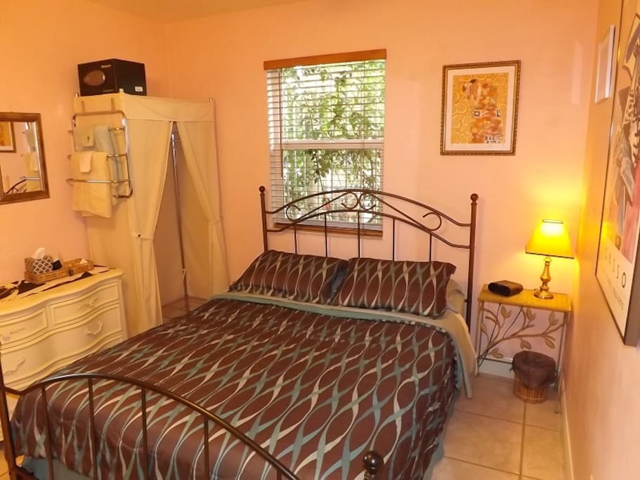 Queen bed