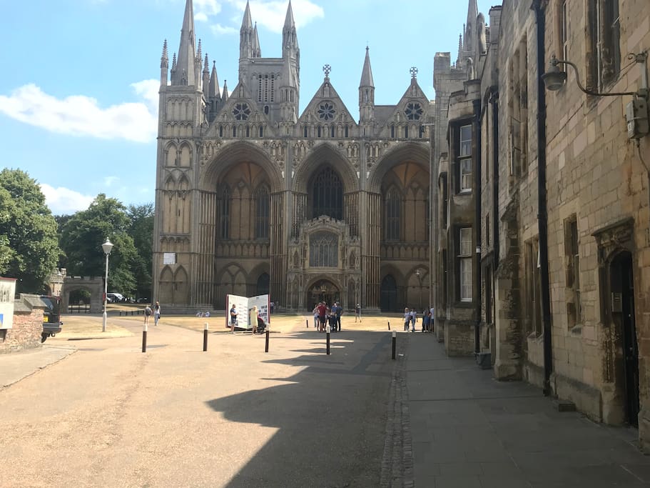 Peterborough cathedral a historic sight where you can learn about the history of peterborough.