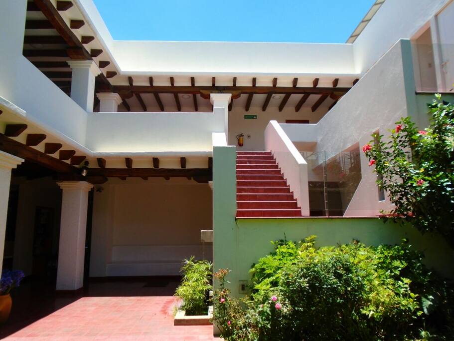 Escaleras / primera planta